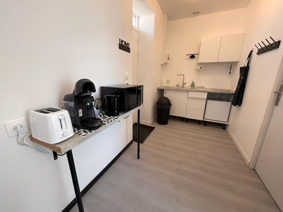 Studio B2 20M2 Cosy 5Min A Pied Des Gares Roanne Extérieur photo
